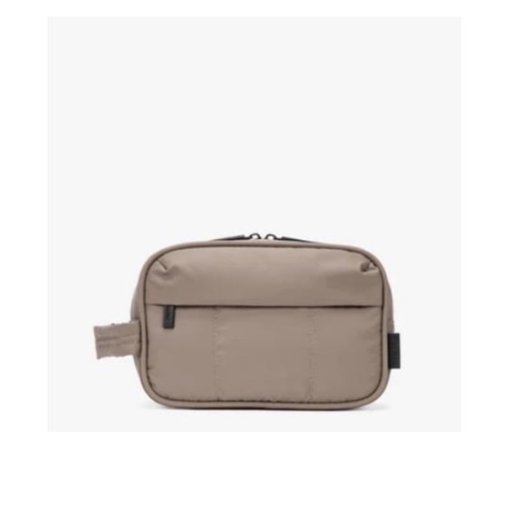 COPY - Calpak Luka Toiletry
